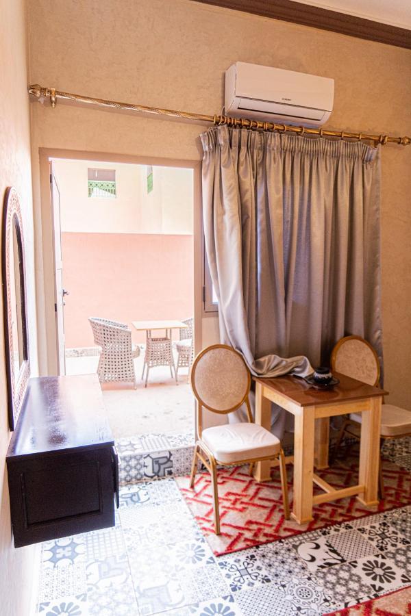 Hotel La Vallee Des Kasbahs Chez Ilyas Tinghir Екстер'єр фото